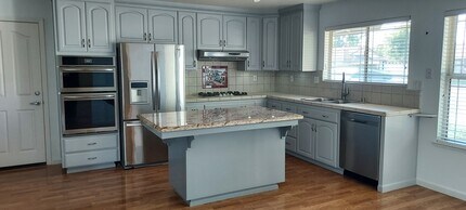 764 Belfast Ct in Galt, CA - Building Photo - Building Photo