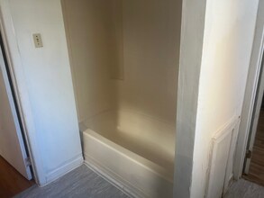 109 E Stewart Ave in Lansdowne, PA - Building Photo - Building Photo