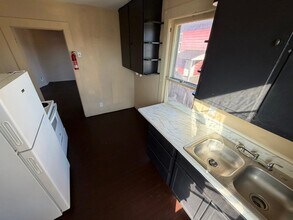 1634 Maple Ave in Zanesville, OH - Building Photo - Building Photo