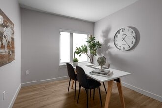 THE AMBROSI in Kelowna, BC - Building Photo - Building Photo