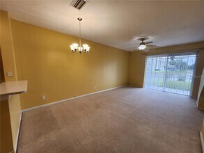 11076 Winter Crest Dr in Riverview, FL - Building Photo - Building Photo