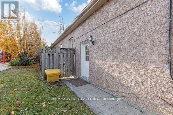 47 Timber Ln in Vaughan, ON - Building Photo - Building Photo