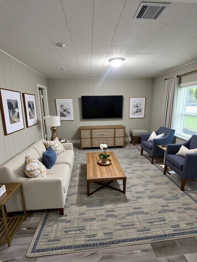 1001 Mac Dr in Sweeny, TX - Building Photo - Building Photo