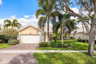 8033 Kaliko Ln in Wellington, FL - Building Photo