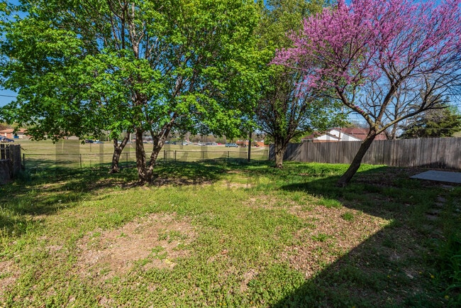 1440 Community Dr in Derby, KS - Building Photo - Building Photo
