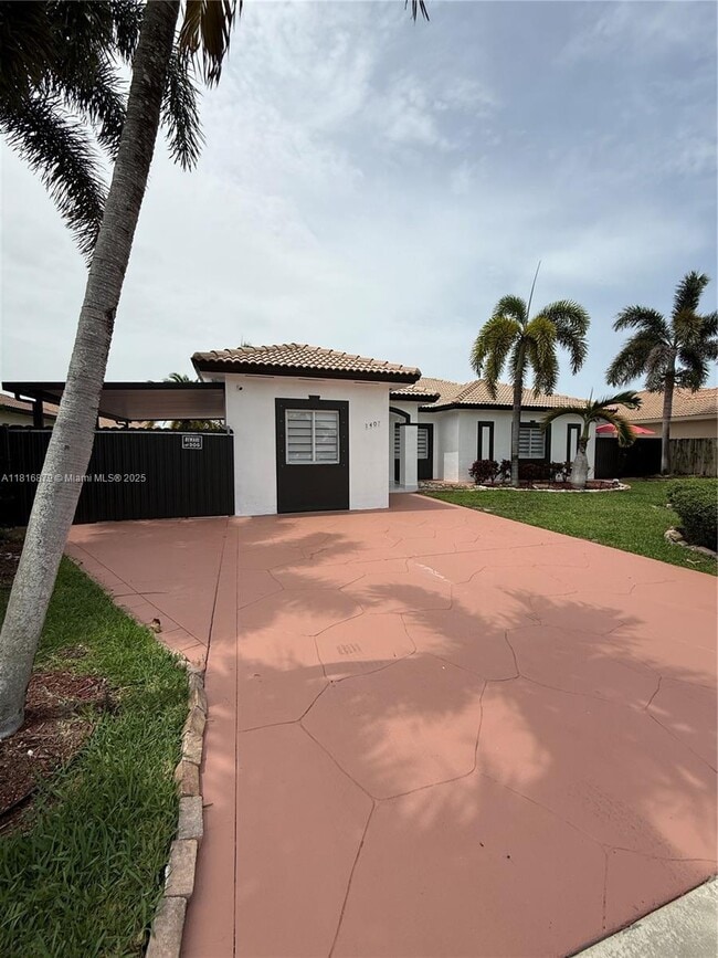 property at 1407 SE 6th St
