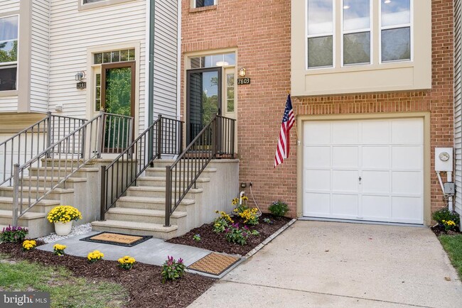 7803 Whistling Pines Ct in Ellicott City, MD - Building Photo - Building Photo