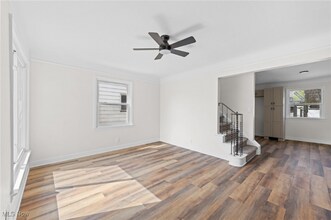 18113 Mapleboro Ave in Maple Heights, OH - Building Photo - Building Photo