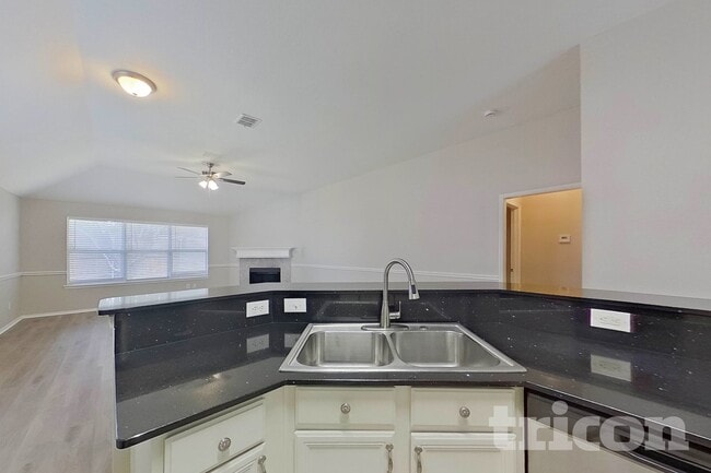 5445 Trout Creek Ct in Watauga, TX - Building Photo - Building Photo