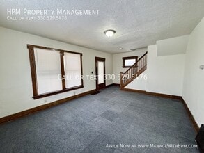 1722 Harrisburg Rd NE in Canton, OH - Building Photo - Building Photo