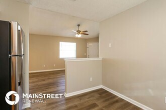 8338 Century Point Dr S in Jacksonville, FL - Building Photo - Building Photo