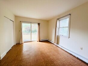 15 Pennsylvania Ave in Newton, MA - Building Photo - Building Photo