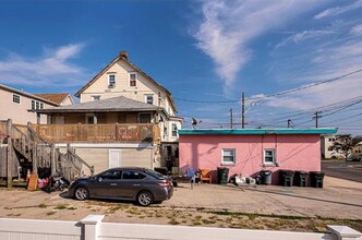 1710-1712 New York Ave in North Wildwood, NJ - Foto de edificio - Building Photo