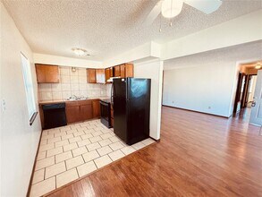 320 Falcon Ct in Norman, OK - Building Photo - Building Photo