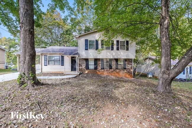 2848 Maple Grove Dr