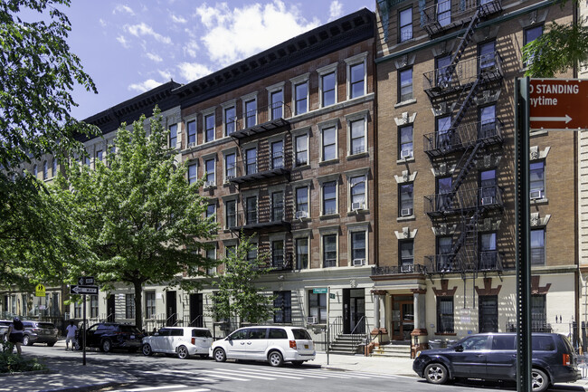 137 Edgecombe Avenue in New York, NY - Foto de edificio - Building Photo