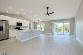 402 NE 31st Terrace in Cape Coral, FL - Building Photo - Building Photo
