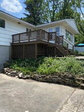 102 Chaumont Dr in Syracuse, NY - Building Photo - Building Photo
