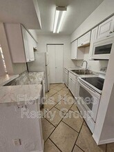 2855 Winkler Ave in Ft. Myers, FL - Building Photo - Building Photo