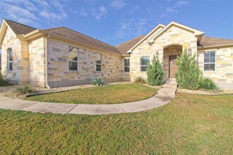 124 Sunrise Cir in Liberty Hill, TX - Building Photo - Building Photo