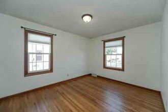 1015 8th Ave NW in Rochester, MN - Foto de edificio - Building Photo