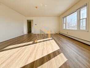 800 S Sawyer St, Unit A in Oshkosh, WI - Building Photo - Building Photo