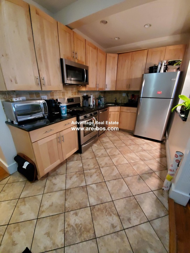 10 St Lukes Rd, Unit 1