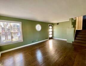 3701 W North Shore Ave in Lincolnwood, IL - Building Photo - Building Photo