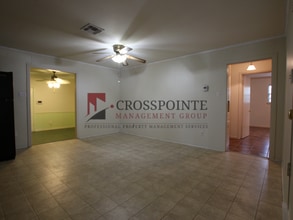 2900 Meadowlark Ln in Tyler, TX - Building Photo - Building Photo