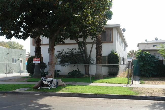 14162 Sylvan St in Van Nuys, CA - Building Photo - Building Photo