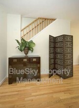 1013 Linden Ave in Charlottesville, VA - Foto de edificio - Building Photo
