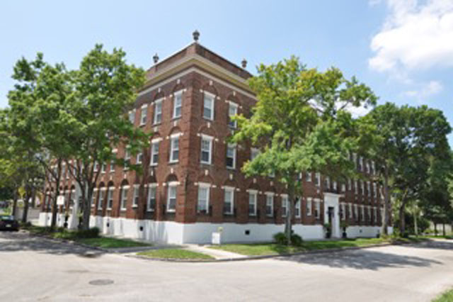 The Georgian in Tampa, FL - Building Photo