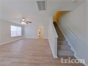 5424 Henderson Oaks Dr in Charlotte, NC - Foto de edificio - Building Photo