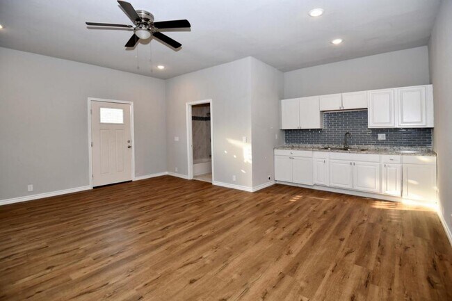 814 N Kentucky St in McKinney, TX - Building Photo - Building Photo