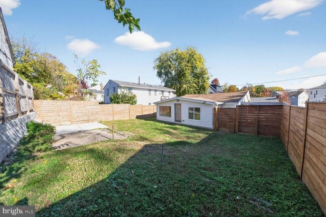 2136 S Monroe St in Arlington, VA - Building Photo - Building Photo