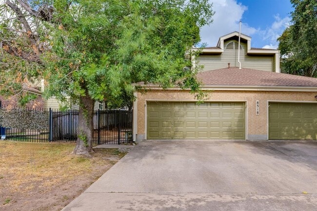 8318 Greenslope Dr