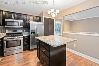 1985 Peerce Ct in Canton Township, MI - Building Photo - Building Photo