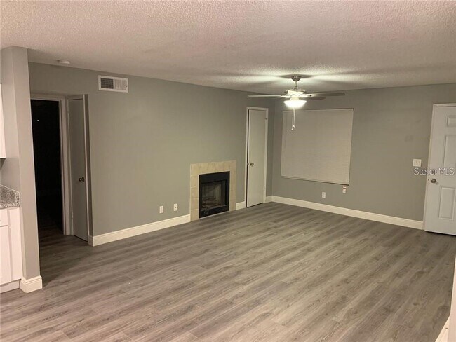 430 Forestway Cir in Altamonte Springs, FL - Building Photo - Building Photo