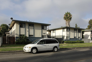 1826-1828 W Glenoaks Ave Apartments