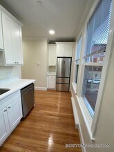 12 Harris St in Brookline, MA - Foto de edificio - Building Photo