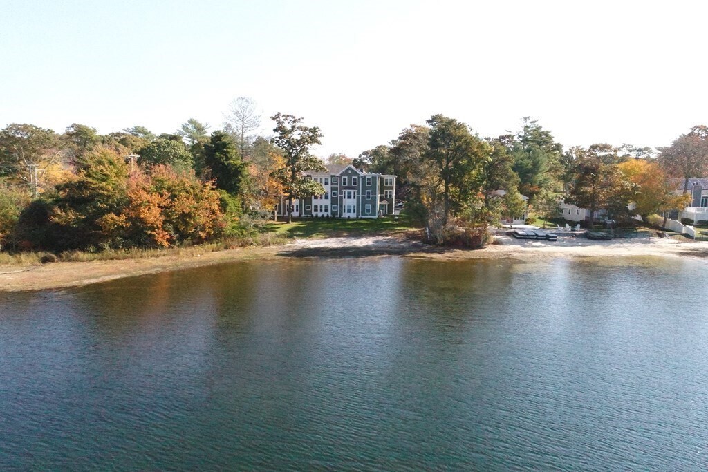 949 State Rd-Unit -204 in Plymouth, MA - Foto de edificio