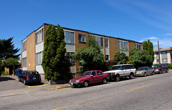 4615 Phinney Ave N in Seattle, WA - Building Photo - Building Photo