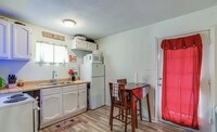 910 Sutton Dr, Unit Casita photo'