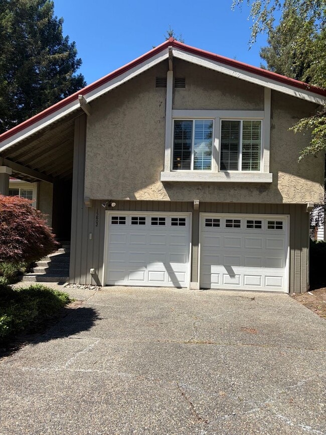 property at 15802 SE 47th St