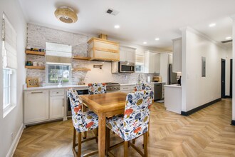 10 Riker St in Charleston, SC - Building Photo - Building Photo