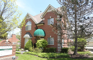 Colonial Square Offices Apartments