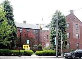 418 Main St in Fort Lee, NJ - Building Photo