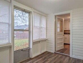 112 Moore St in Dresden, TN - Building Photo - Building Photo