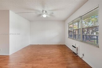 13500 SW 1st St, Unit U206 in Pembroke Pines, FL - Building Photo - Building Photo