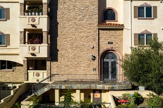 5057 Maplewood Ave in Los Angeles, CA - Building Photo - Building Photo